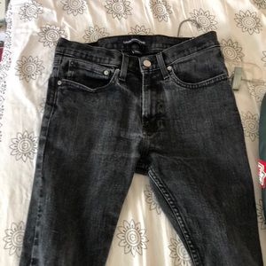 Calvin Klein 29x30 black skinny jeans